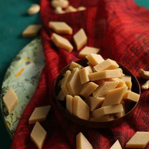 Mini Kaju Burfi 400 g