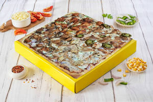 Non Veg Deluxe Square Pizza