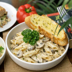 Creamy Mushroom Pasta