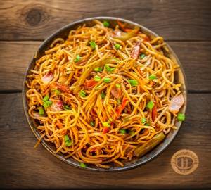 Paneer Hakka Noodles