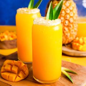 Pineapple fresh juice
