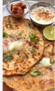 Paneer Parantha With Curd