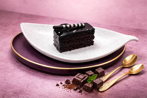Eggless Truffle Pastry