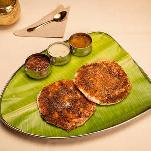 Butter Podi Onion Uthappam