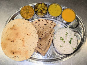 Aamras Thali