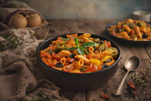 Five Pepper Tomato Basil Pasta