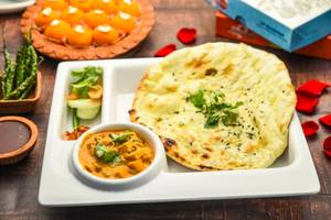 Masala Kulcha with Matar Paneer Sabzi