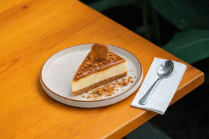 Biscoff Cheese Cake Slice
