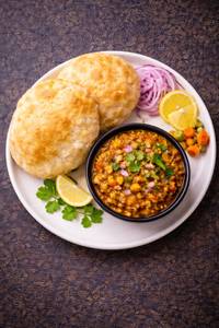 Chhola Bhatura