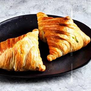 Mushroom & Vegetable Croissant Sandwich