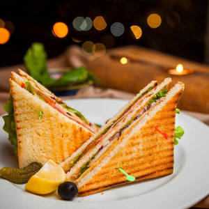 Aachi Namma Kitchen Special Sandwich (regular)