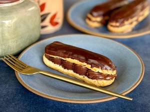 Chocolate Eclair