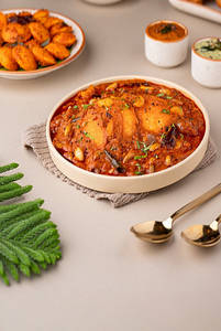 Poondu Kulambu Idli (2 Pc)