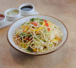 Classic Veg Hakka Noodles
