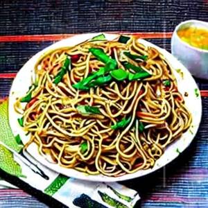 Garlic veg noodles