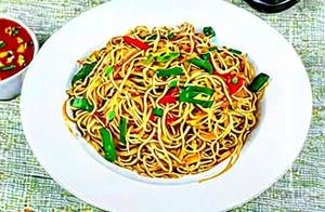 Chilli garlic paneer noodles