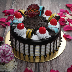 Black Forest Cake[1/2 Kg]