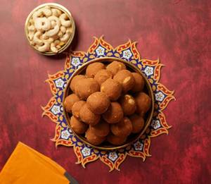 Besan Laddu