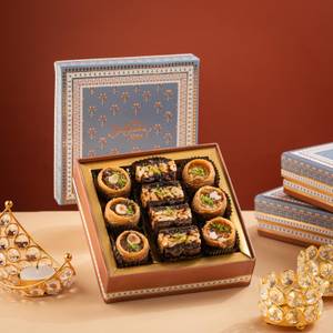 Assorted Chocolate Baklava and Kunafa Box [250 grams]