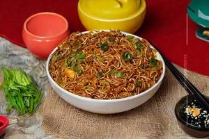 Egg Hunan Noodles