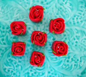 Kaju Rose Laddu