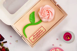 Valentine's Cupcake Rose