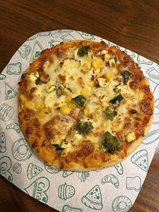 Fresh Farm House Pizza