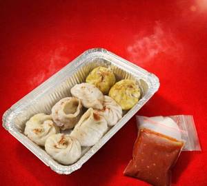 Steamed Mixed Momos Combo [8 Pieces]