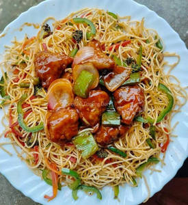 Veggie Hakka Noodles With Veg Manchurian Combo