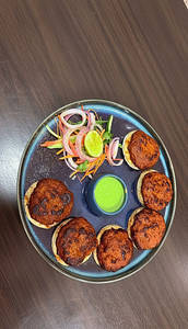 Galauti Kebab With Ulte Tawa Ka Parantha