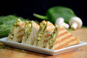 Chicken Cheese Sandwich ( Mint Chutney )