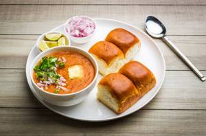 Pavbhaji with 4 pav
