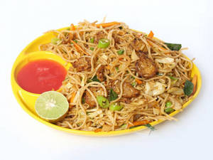 Veg Manchurian Noodles