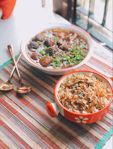 Veg Fried Rice With Veg Manchurian Combo