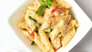 Chicken Sizzling White Pasta