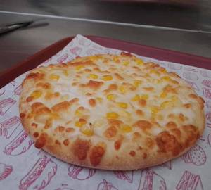 Cheese And Corn Pizza