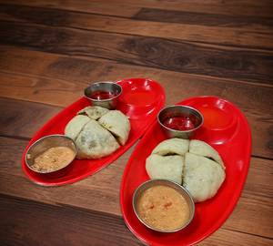Himachali Siddu Special With Ghee & Chatni