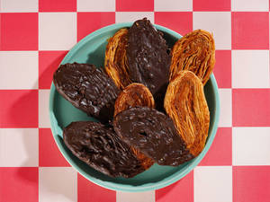 Chocolate Kissed Valentines Palmiers [4 Pcs]