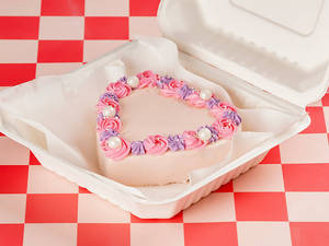 Be Mine Valentines Bento Cake (300 Gm)