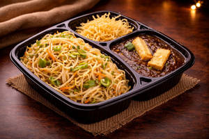 Paneer Chilli Veg Hakka Noodles Meal