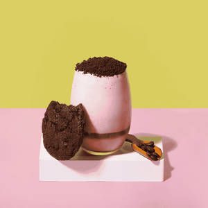 Strawberry Cookie Coffee Shake