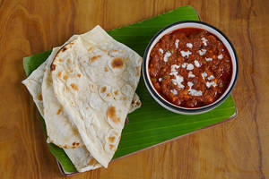 2 Butter Naan With Green Peas Masala (250 Ml)