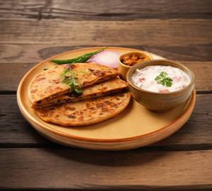 2 amul Alu pyaz paratha+ rayta