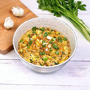 Egg Burnt Chilli Garlic Rice