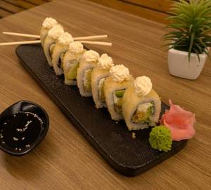 Crunchy Avocado and Cream Cheese Sushi Roll