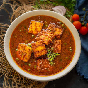 Mattar Paneer