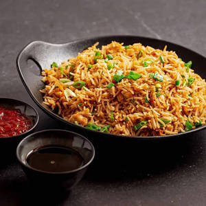 Hot Schezwan Fried Rice