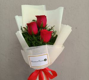 3 Red Rose with cream wrapping