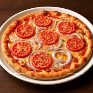 Onion tomato pizza