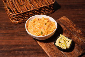 Red And White Sauce Pasta